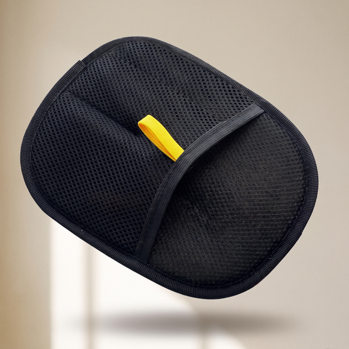 Pet Hair Remover Mitt Black - Hero